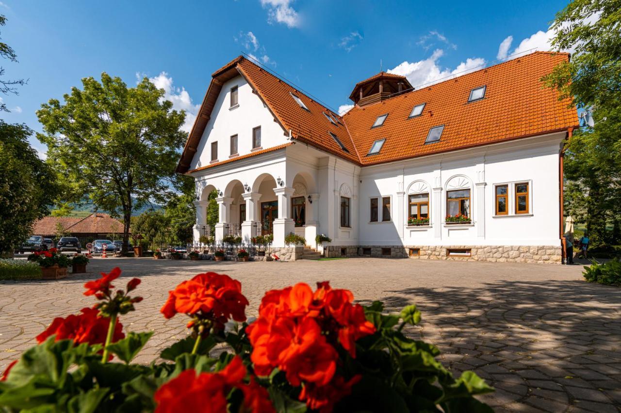 Отель Conacul Secuiesc-Szekelyko Kuria Coltesti Экстерьер фото