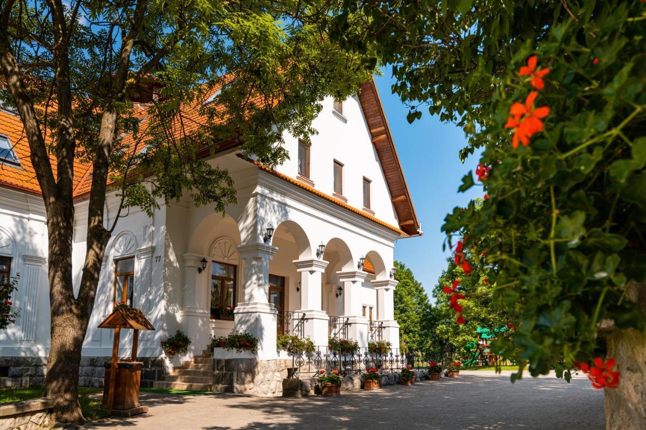 Отель Conacul Secuiesc-Szekelyko Kuria Coltesti Экстерьер фото